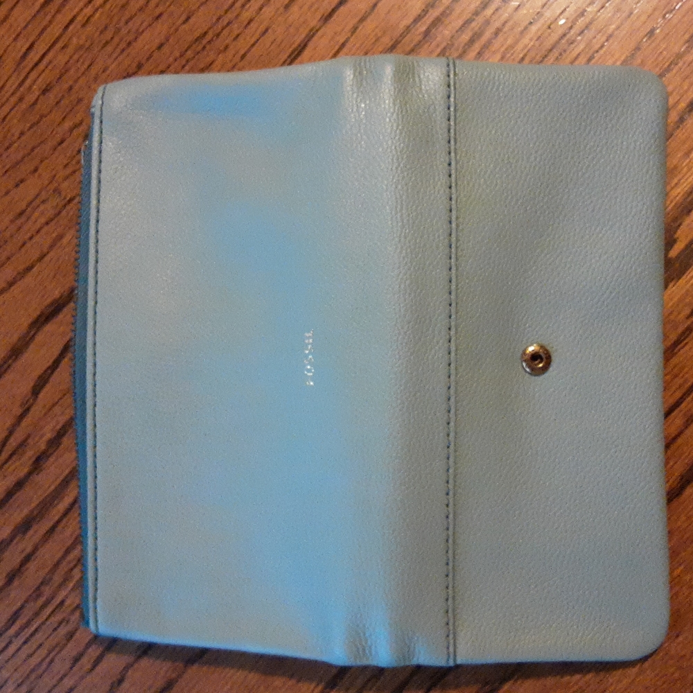Fossil wallet